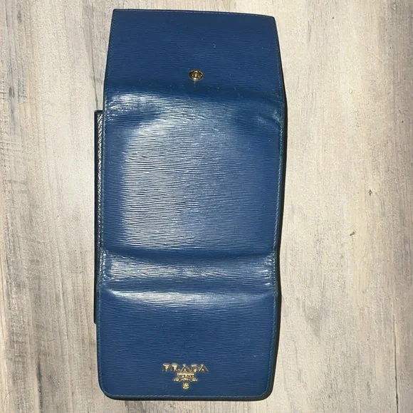 PRADA Blue Vittello Move Leather Trifold Wallet - Picture 15 of 16